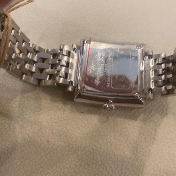 Tommy Bahama NWT VINTAGE ladies square watch - Picture 6 of 7